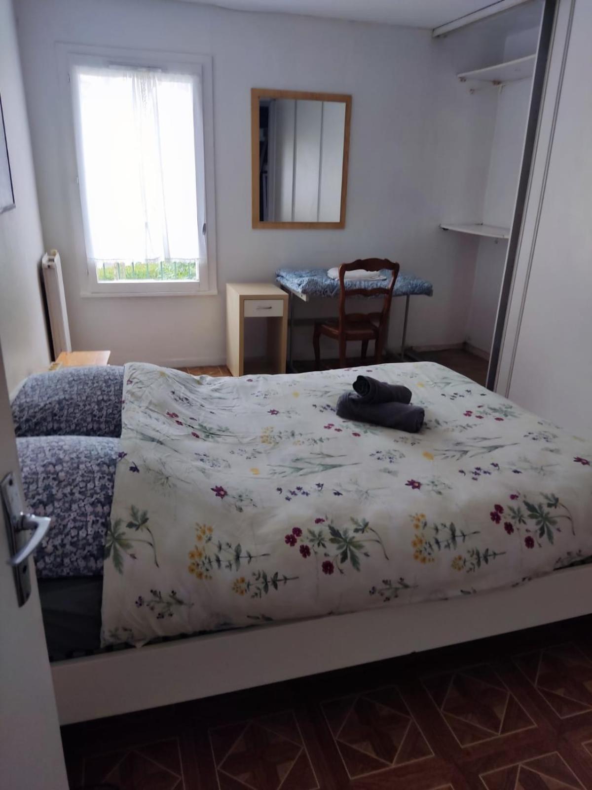 Maison De Ville 102M2 3 Chambres Montigny-le-Bretonneux Eksteriør bilde